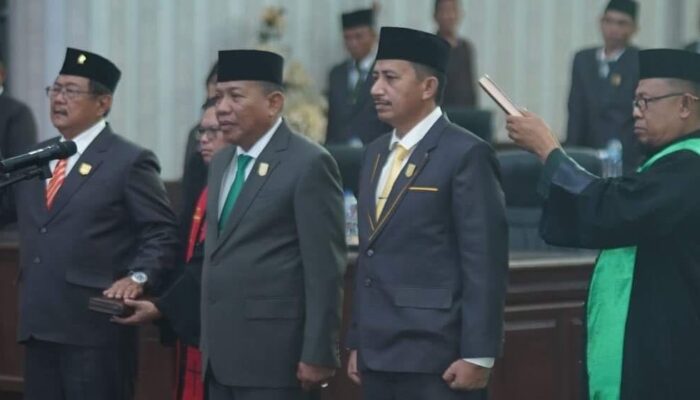 Pimpinan DPRD Bolmut Periode 2024-2029 Diambil Sumpah Janji